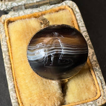 Load image into Gallery viewer, Agate Intaglio Ring