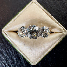Load image into Gallery viewer, 3.68ct Diamond Trilogy Ring