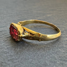 Load image into Gallery viewer, Foiled Topaz Ring