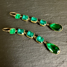 Load image into Gallery viewer, Green Paste Earrings