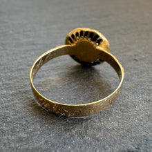 Load image into Gallery viewer, Stuart Crystal Ring