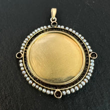 Load image into Gallery viewer, Art Nouveau Pendant