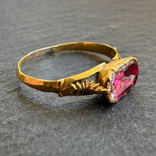 Load image into Gallery viewer, Foiled Topaz Ring