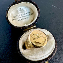Load image into Gallery viewer, “Verus Ad Finem” Signet Ring