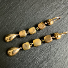 Load image into Gallery viewer, Green Paste Earrings