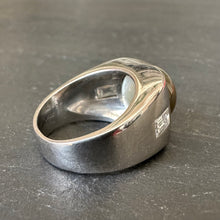 Load image into Gallery viewer, Chrysoberyl & Diamond Ring