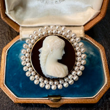 Load image into Gallery viewer, Cameo Brooch
