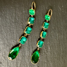 Load image into Gallery viewer, Green Paste Earrings
