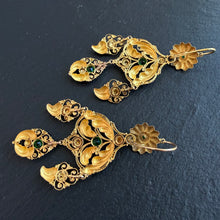 Load image into Gallery viewer, Emerald Paste Earrings