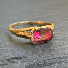 Load image into Gallery viewer, Foiled Topaz Ring