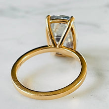 Load image into Gallery viewer, ROCKS Bespoke Ceylon Sapphire Ring