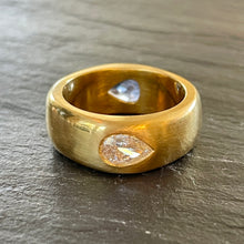 Load image into Gallery viewer, Bespoke Sapphire & Diamond *Gemini* Ring