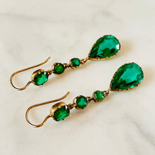 Load image into Gallery viewer, Emerald Green Paste Earrings