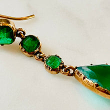 Load image into Gallery viewer, Emerald Green Paste Earrings