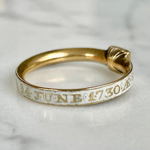 Load image into Gallery viewer, Crystal Skull Memento Mori Ring