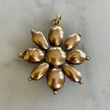 Load image into Gallery viewer, Rock Crystal Flower Pendant