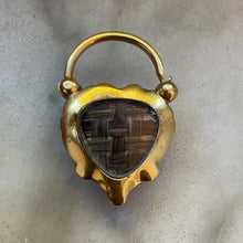 Load image into Gallery viewer, Chrysoberyl Heart Padlock