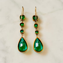 Load image into Gallery viewer, Emerald Green Paste Earrings