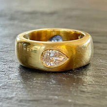 Load image into Gallery viewer, Bespoke Sapphire & Diamond *Gemini* Ring