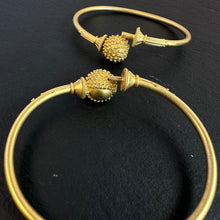 Load image into Gallery viewer, 22k Gold Bangle Set

