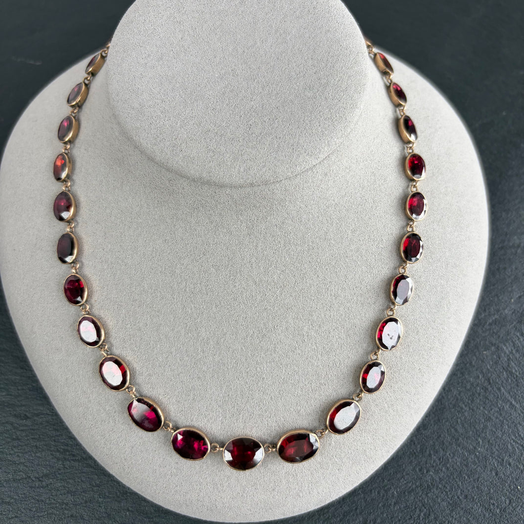 Rhodolite Garnet Rivière