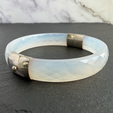 Load image into Gallery viewer, Sterling Silver &amp; Agate Bangle
