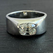 Load image into Gallery viewer, ROCKS Bespoke 1.02ct OMC Diamond Ring
