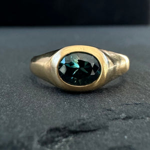 APOR Bespoke ~ Teal Sapphire Signet Ring