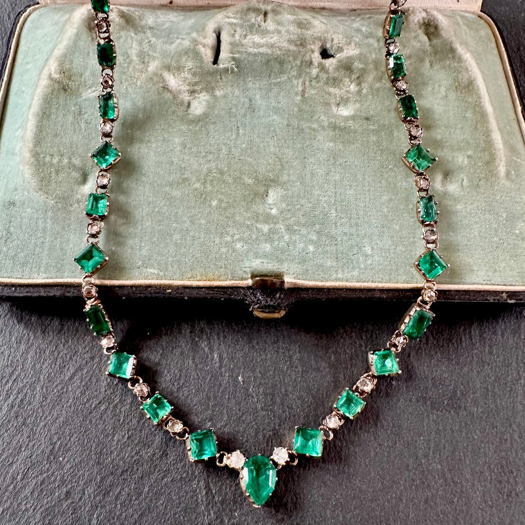 On hold - Emerald & Diamond Necklace