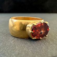 Load image into Gallery viewer, APOR Bespoke ~
“Top Notch Faceting” Garnet Ring
