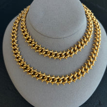 Load image into Gallery viewer, 19.2k Gold Portuguese “Quilópode” Curb Chain
