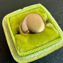 Load image into Gallery viewer, 18k Gold Antique Blank Signet Ring Oval

