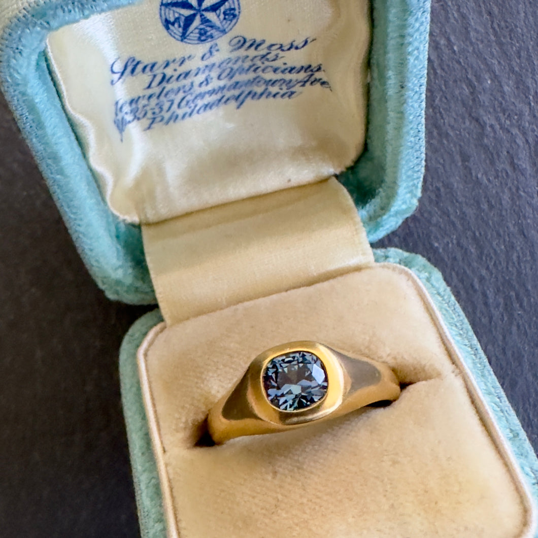 ROCKS Bespoke ~ Burma Sapphire Signet Ring