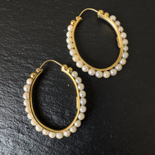 Load image into Gallery viewer, Italian Pearl Earrings
