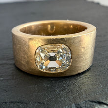 Load image into Gallery viewer, ROCKS Bespoke 1.18ct OMC Diamond Ring
