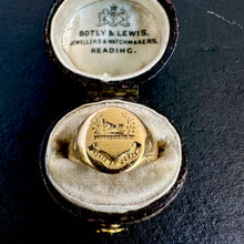 Load image into Gallery viewer, “Verus Ad Finem” Signet Ring
