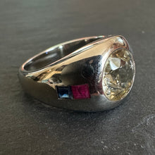 Load image into Gallery viewer, Sapphire Signet Ring
