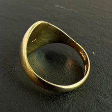 Load image into Gallery viewer, 18k Gold Cobra Signet Ring
