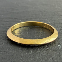 Load image into Gallery viewer, Knife Edge Tiffany &amp; Co band
