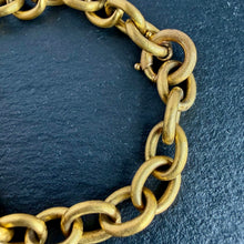 Load image into Gallery viewer, Gold Link Bracelet
