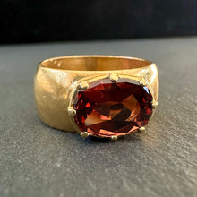 Load image into Gallery viewer, APOR Bespoke ~
“Top Notch Faceting” Garnet Ring
