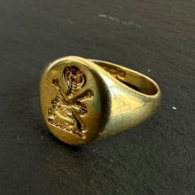Load image into Gallery viewer, 18k Gold Cobra Signet Ring
