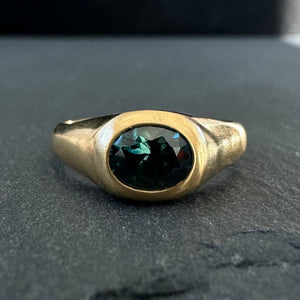 APOR Bespoke ~ Teal Sapphire Signet Ring