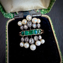 Load image into Gallery viewer, Reserved - Emerald And Pearl Ring
