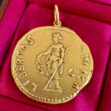 Load image into Gallery viewer, Jewelry Replica of a Delhi Sultanate
