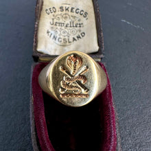 Load image into Gallery viewer, 18k Gold Cobra Signet Ring
