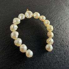 Load image into Gallery viewer, Pearl Horseshoe Pendant

