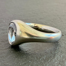 Load image into Gallery viewer, ROCKS Bespoke Grey Sapphire Ring
