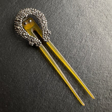 Load image into Gallery viewer, Cut Steel Horseshoe Hair Clip
