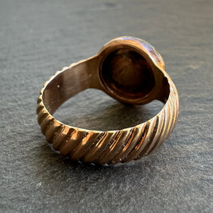 Portrait Ring